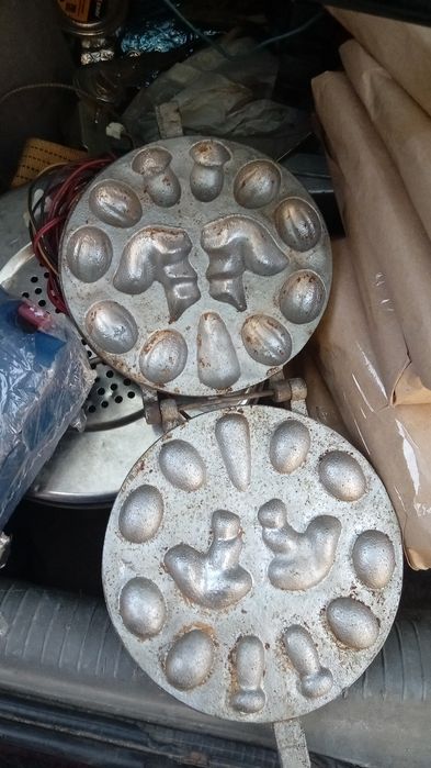 Орешница, грибочница советская.