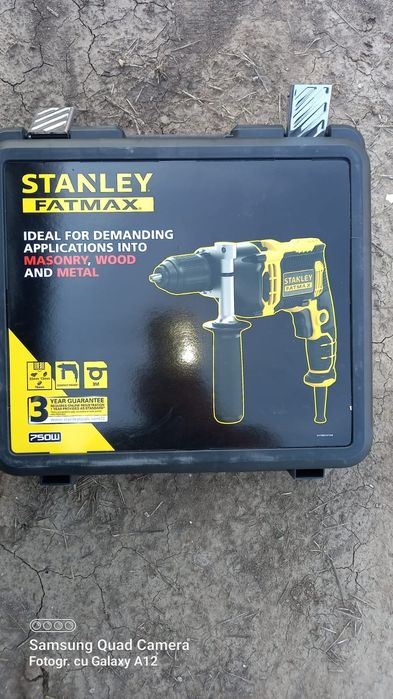 Bormașina stanley 750w