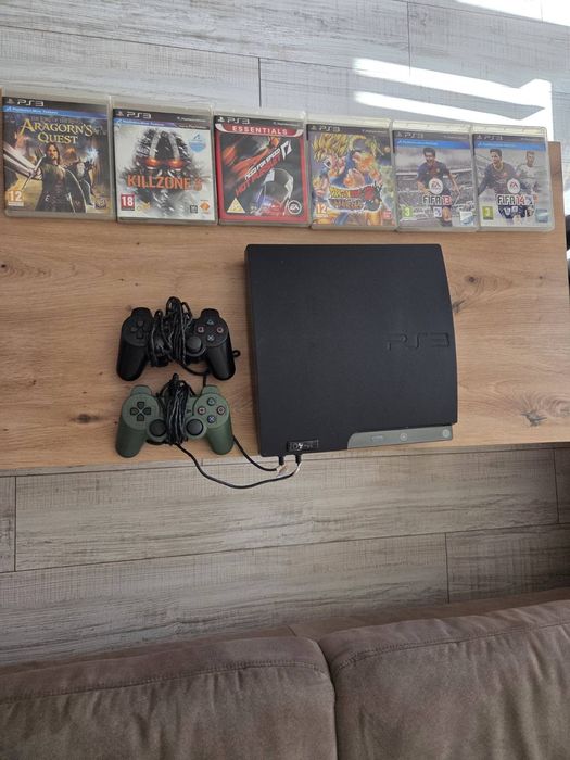 PS3 (Slim) + 2 контролера + 6 игри