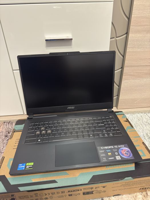 Laptop Gaming Msi Cyborg 15 A13VE,NOU
