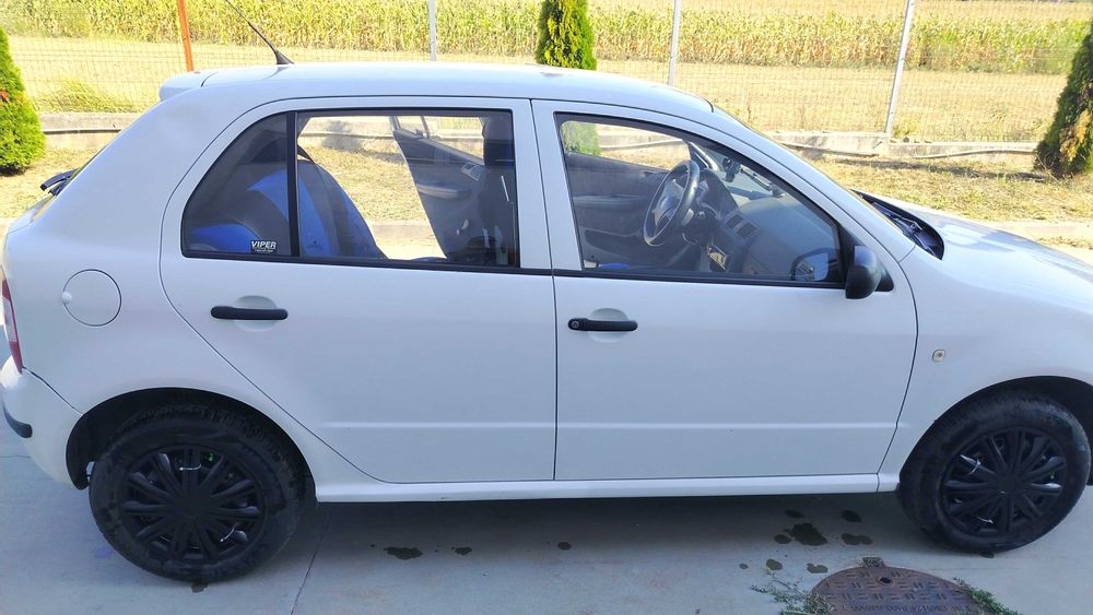 Skoda fabia1 an 2006 benzină