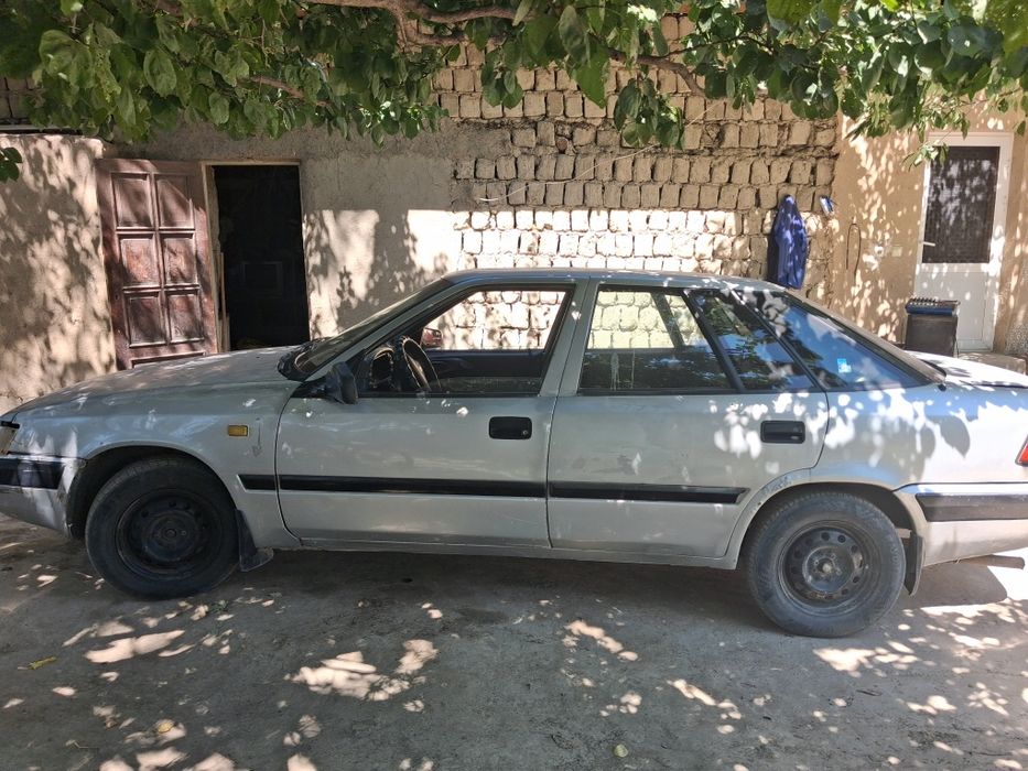 Espero Sedan yili 1995