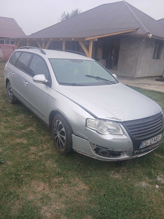 Vand autoturism pentru dezmebrari