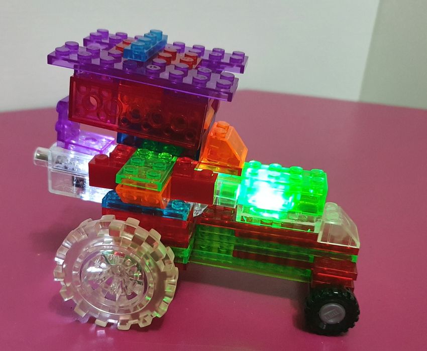 Конструктори ЛЕГО и съвместими с него