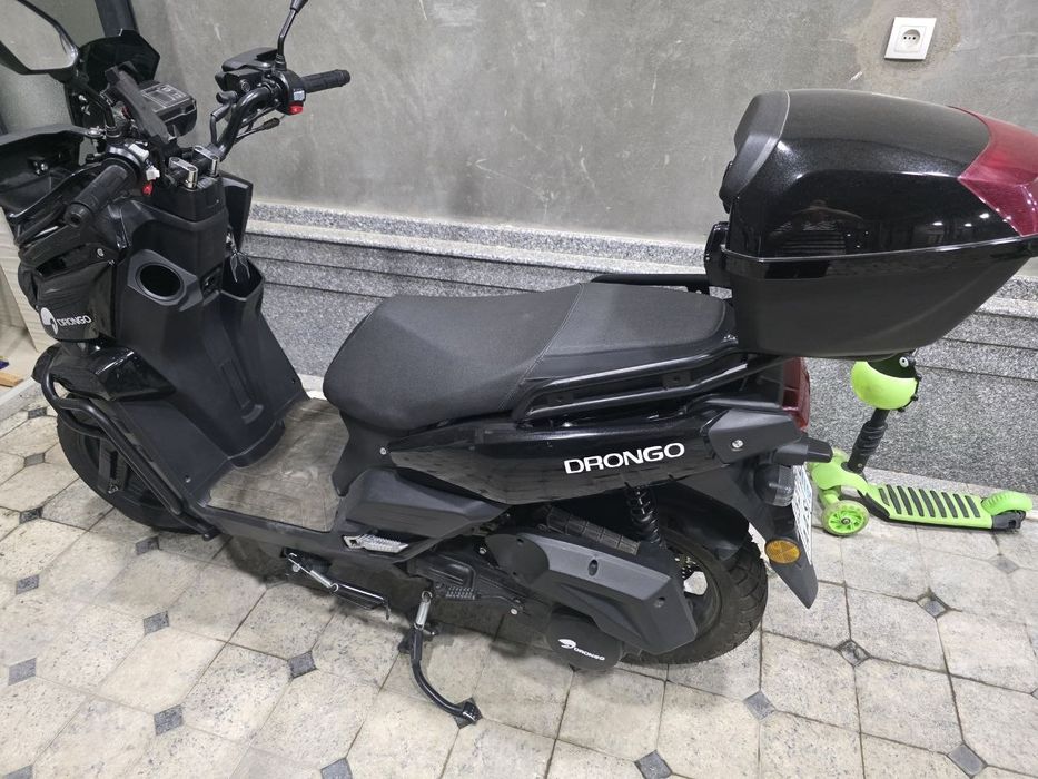 Продаётся мопед мотороллер