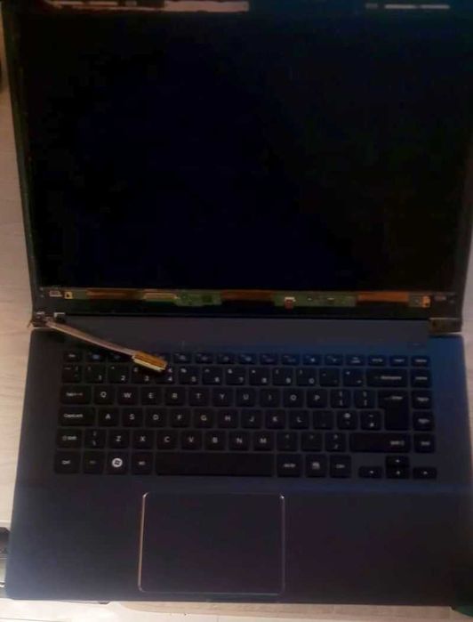 Laptop Samsung NP900X4C pentru piese de schimb