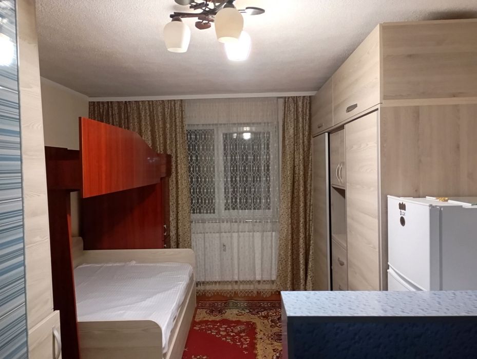 Închiriez garsonieră Burdujeni etaj 2