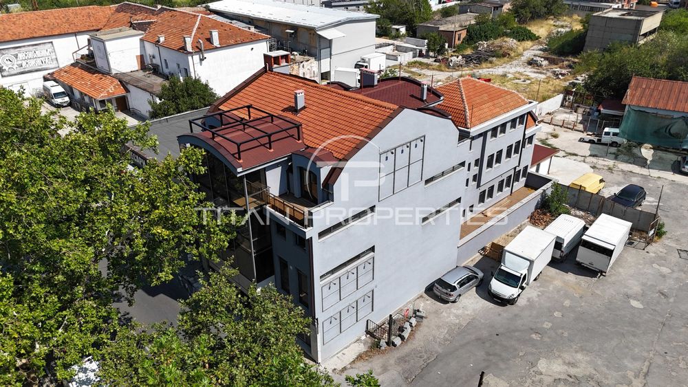 Продава се Промишлена сграда в Асеновград - 1650 кв.м за 1261 €/кв.м - Снимка #14