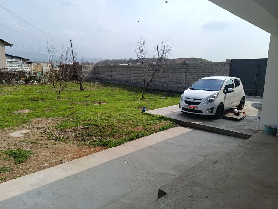 Янги курилган Уй