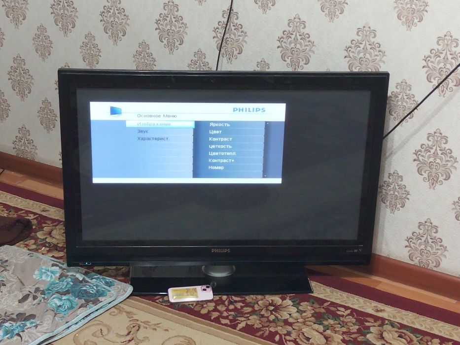 продам телевизор PHILIPS