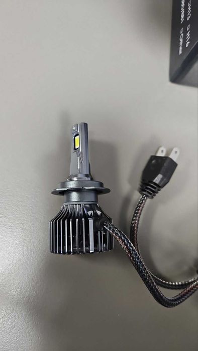 Комплект LED крушки с три цвята H7 12V 26000LM 120W за къси светлини