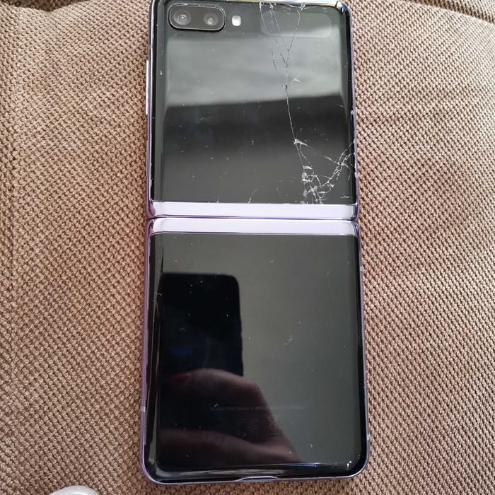 Samsung Z flip за части