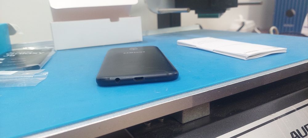 Telefon Samsung J5