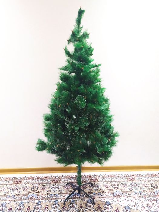 Продам ёлку 1,60 высота с игрушками Б/У.