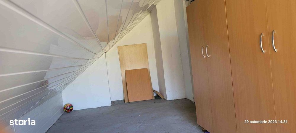De vânzare apartament 3 camere Arcu, etaj 1 la blocurile tip vilă