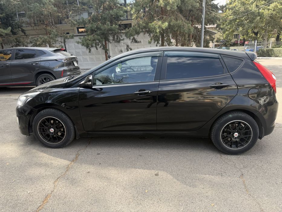 Продам Hyundai Accent 2014, хэтчбек рестайлинг
