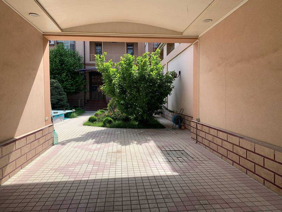 Продается дом на Яккасарайском районе, ориентир парк Бобур