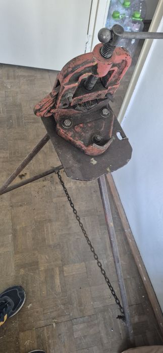 Menghina de instalații  rotanberg
