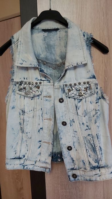 Дънков елек с капси