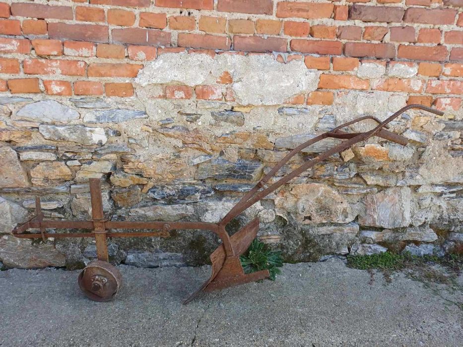 Плуг за декорация / Рало