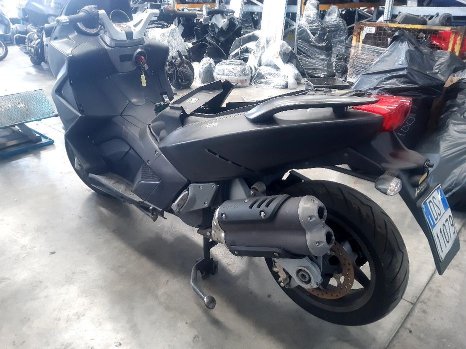 скутер Джилера 800(Gilera GP)-на части