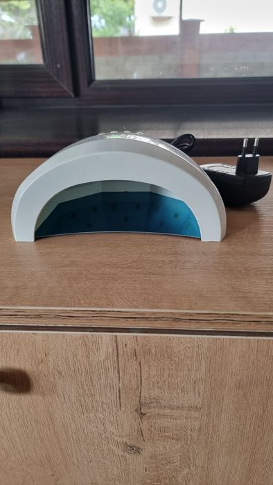 Лед лампа ультрафиолетовая