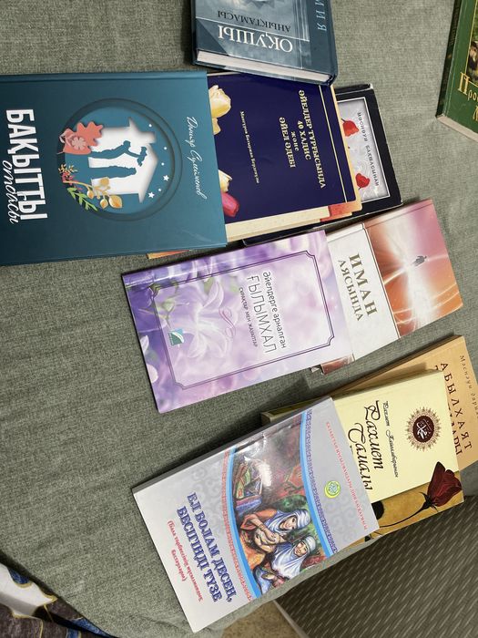 Книги Срочно продаю книги