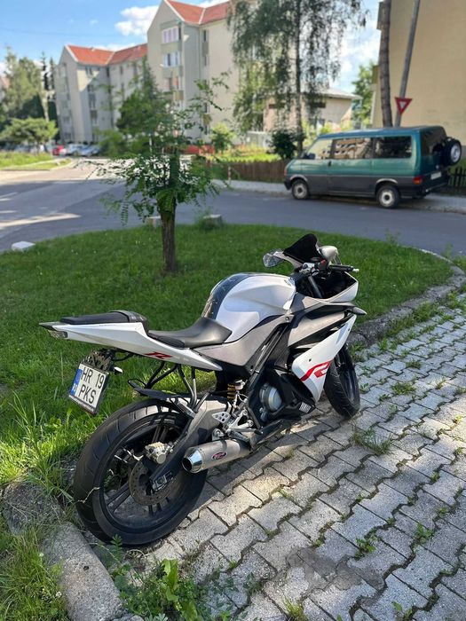 Motocicletă Yamaha yzf r125 2008
