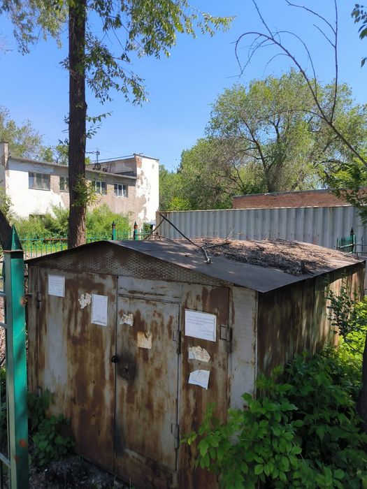 Продаётся мобильный металлический гараж