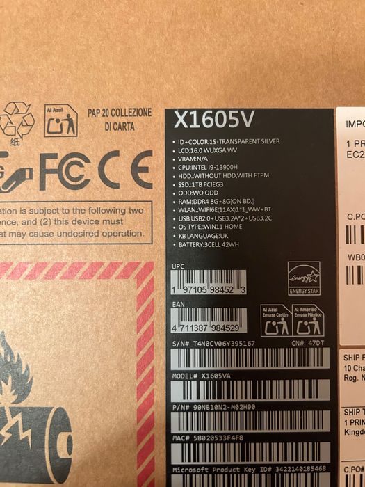 Лаптоп ASUS Vivobook intel I9 , 1 TB , 16 RAM нов не ползван !