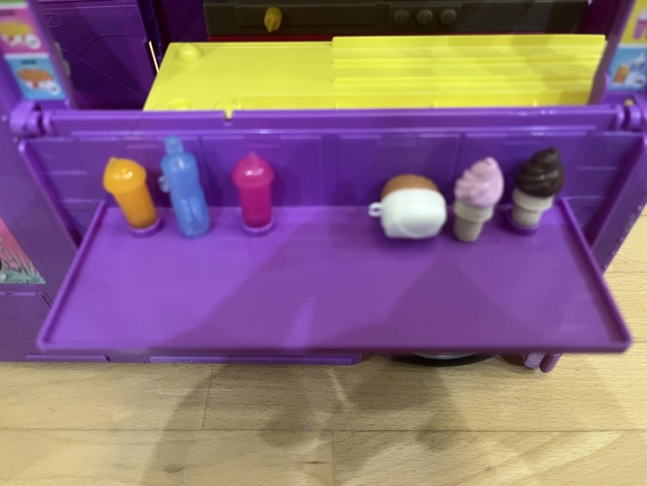 Готварски камион Барби