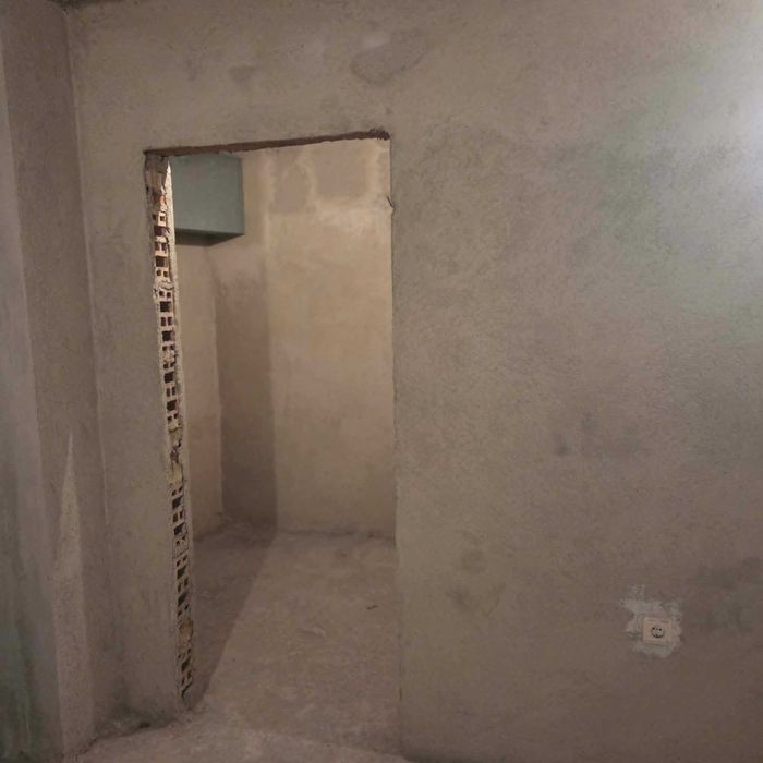 Голям гараж/склад под наем, Гръцка махала, до плажа — 23 кв.м