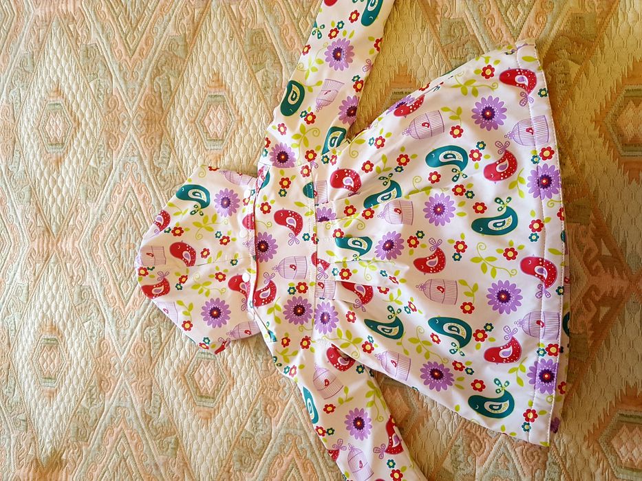 Куртка-плащ на 6-9 месяцев