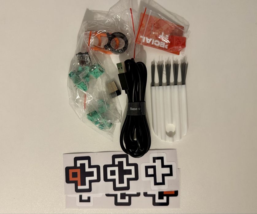 Tastatura mecanica switch-uri verzi Dareu EK871