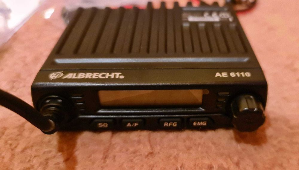 Kit Statie radio CB Albrecht AE 6110 ASQ + Antena PNI ML100
