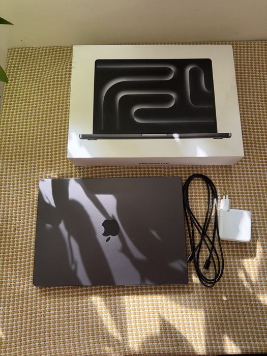 MacBook Pro 14’ M3Pro 512gb!