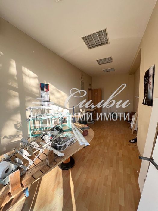 Дава се под наем Офис в Шумен, Център - 18 кв.м за 127.5 € - Снимка #2