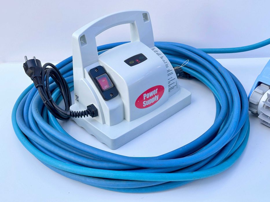 Robot curatare piscina Dolphin Dynamic Plus