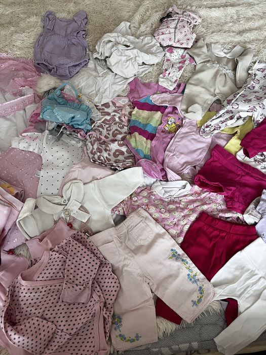 Детские вещи на девочку до 6 месяцев