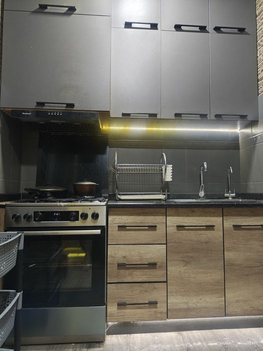 СРОЧНО продается 3х комнатная квартира Мирзо Улугбекский район