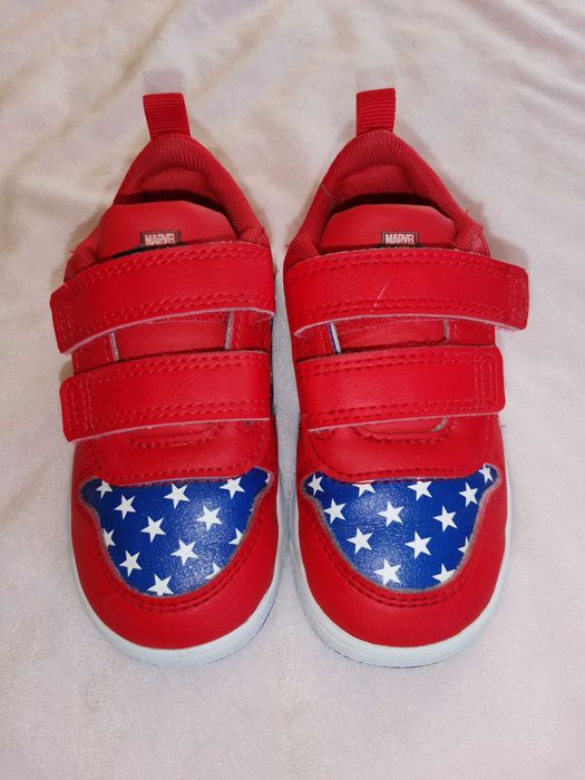 Маратонки Adidas marvel captain america