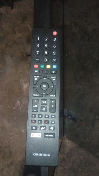 Телевизор смарт Грундиг
