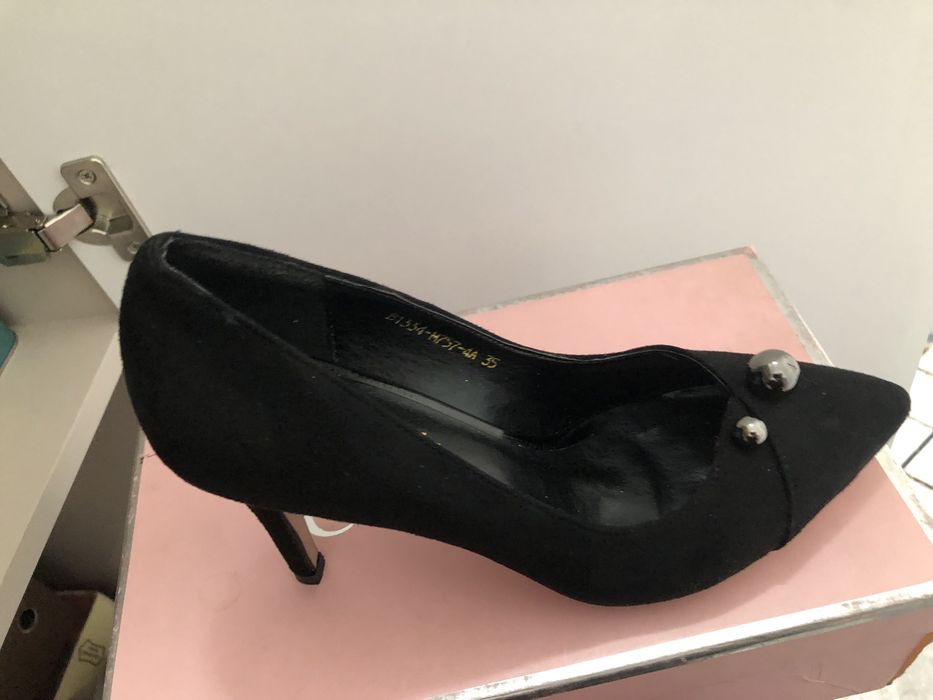 Туфли почти жаңа