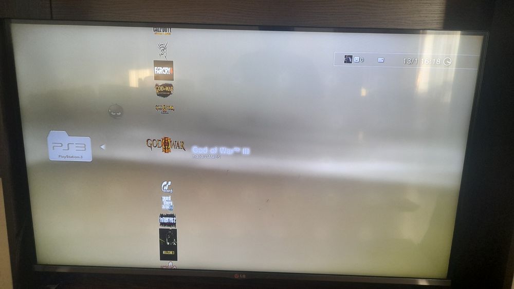 Продам прошитую Playstation 3