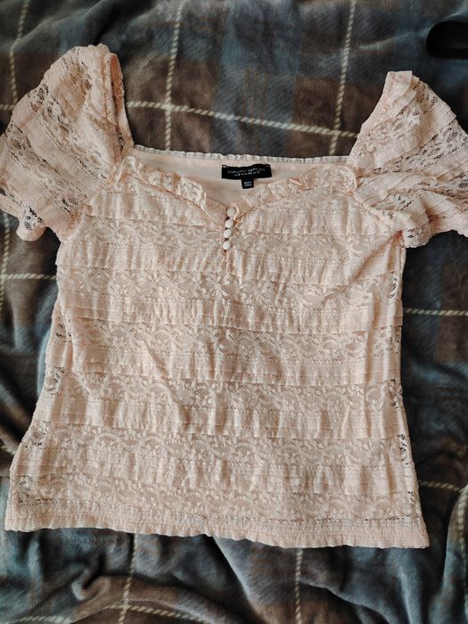 Дамски ризи и потничета 7-10€
