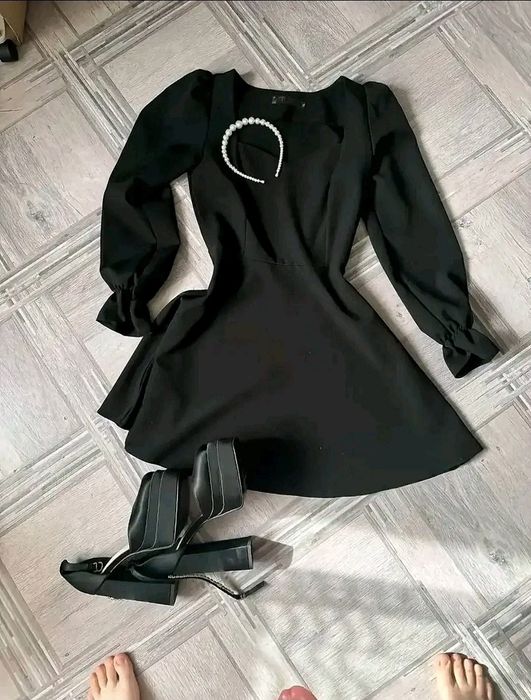 Красивое чёрное детское платье