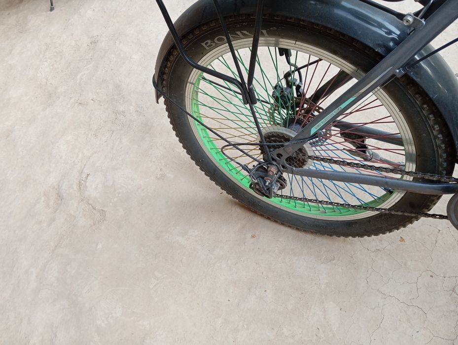 Velosiped sotiladi narxi 900,000 ming sôm