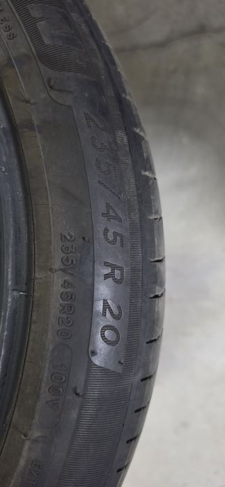 235/45/20 Michelin Primacy 4