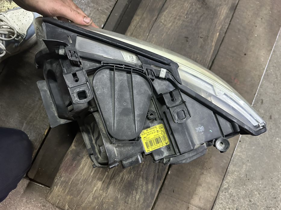 Far Bixenon BMW E92-93 si admisie N47