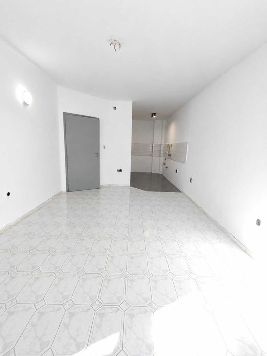 Продава се Тристаен апартамент в Пловдив, Въстанически - 72 кв.м за 2500 €/кв.м - Снимка #7